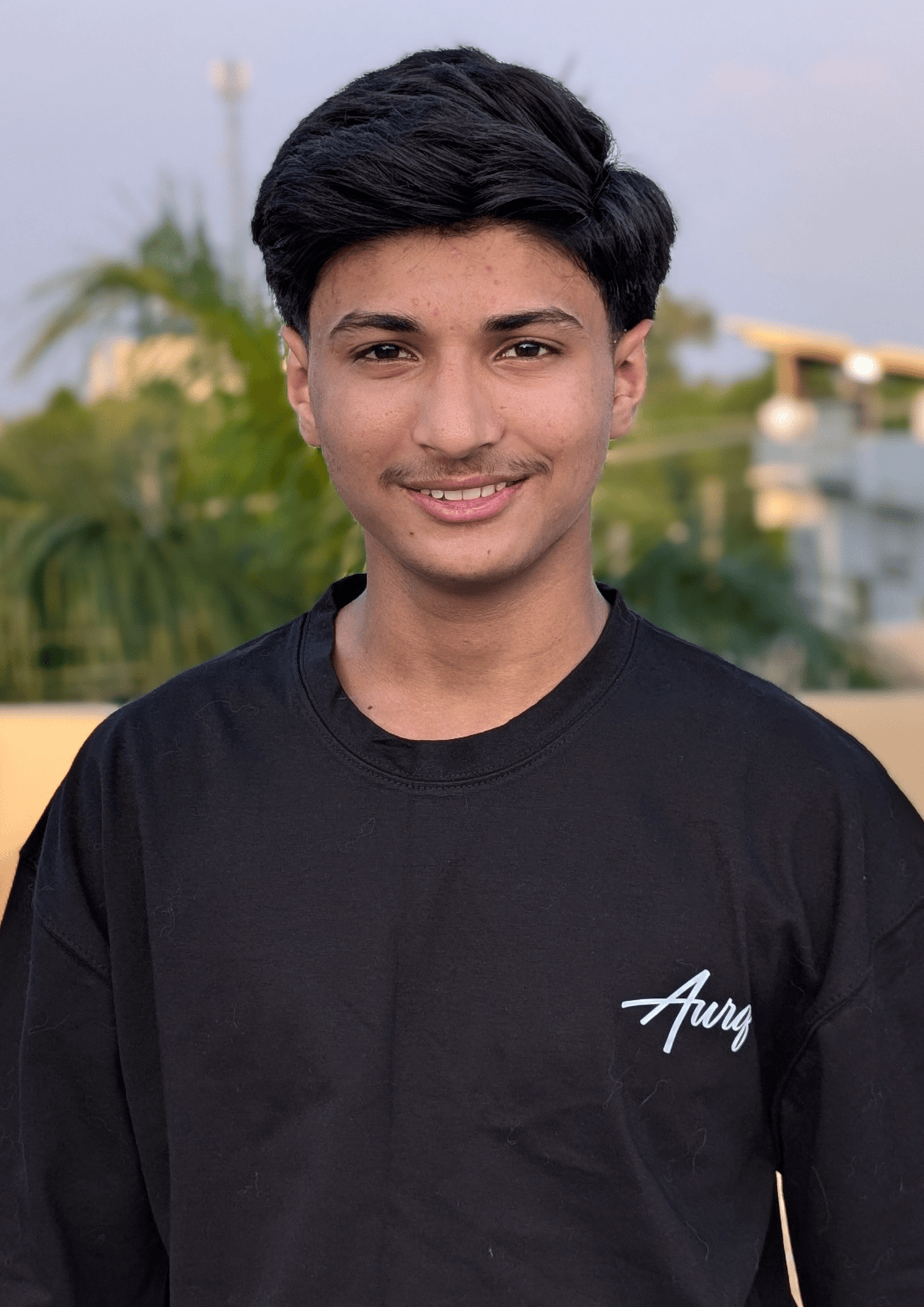 AURQ - Stay Curious Premium Black Tee